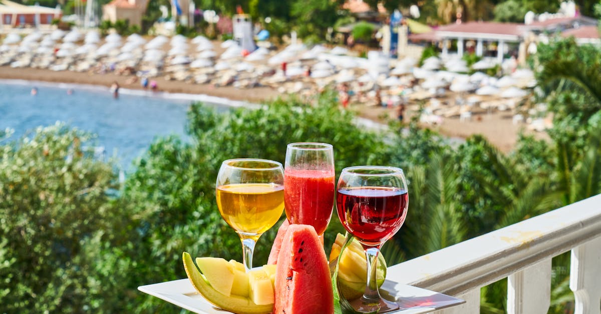 découvrez l'univers des cocktails avec des recettes savoureuses et créatives. que vous soyez amateur ou expert, explorez des mélanges rafraîchissants pour toutes les occasions et apprenez à préparer des boissons délicieuses à la maison!
