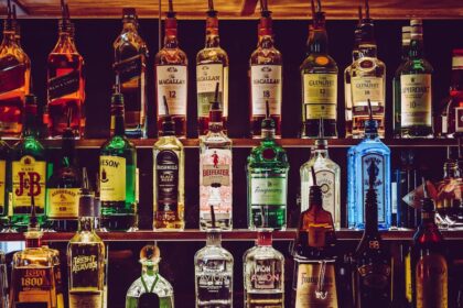 découvrez notre sélection de cocktails rafraîchissants et savoureux, parfaits pour toutes vos occasions ! que vous soyez amateur ou mixologue en herbe, trouvez l'inspiration avec nos recettes uniques et conseils de préparation.