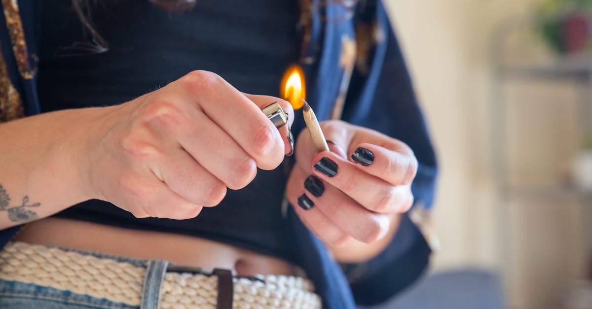 découvrez l'élégance des tatouages floraux, une tendance artistique alliant beauté naturelle et créativité. explorez des designs uniques et personnalisés qui capturent l'essence des fleurs, pour un style aussi éclatant que personnel.