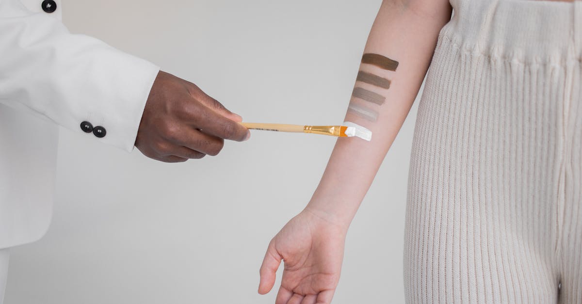 découvrez notre sélection de nettoyants pour pinceaux de maquillage, efficaces et doux, pour garder vos outils beauté en parfait état. assurez une application maquillage impeccable et prolonger la durée de vie de vos pinceaux grâce à nos solutions adaptées à tous les types de poils.