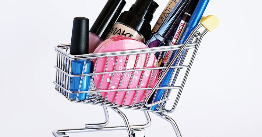 découvrez notre sélection de nettoyants pour pinceaux de maquillage, conçus pour garder vos outils impeccables et prolonger leur durée de vie. obtenez un maquillage parfait avec des pinceaux toujours propres !