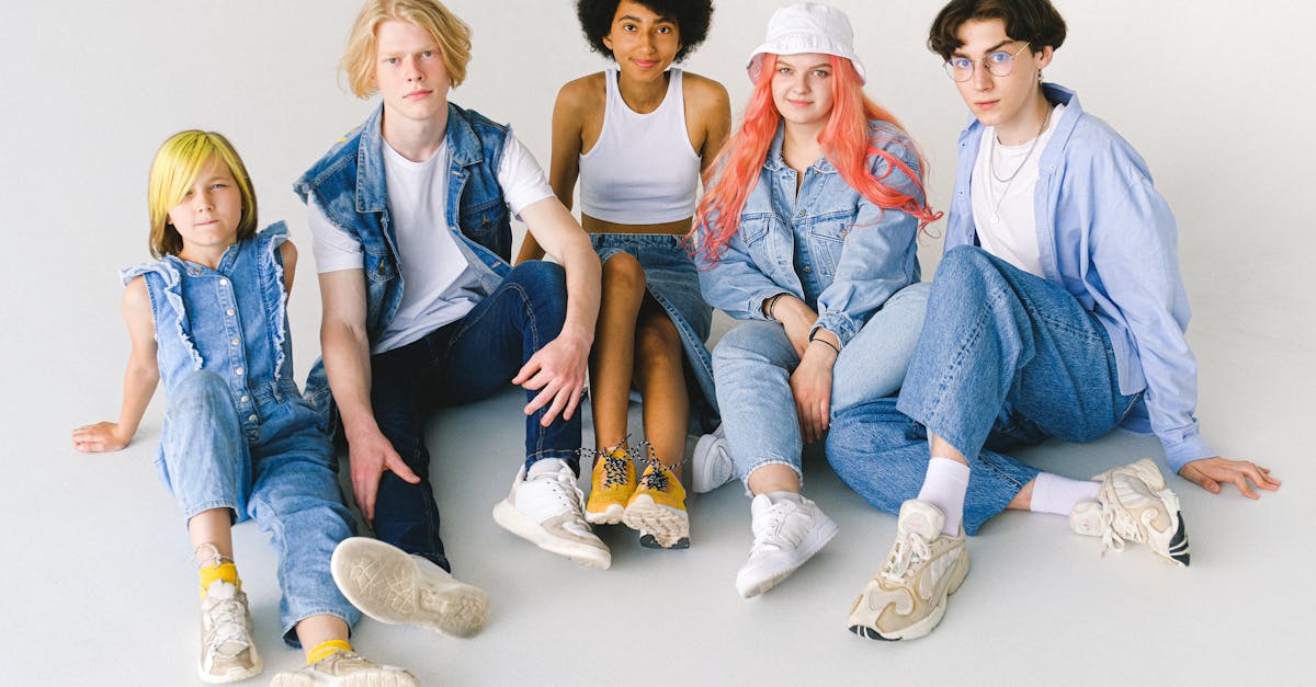 découvrez les meilleures coiffures mi-longues avec notre sélection de styles modernes et tendances. que vous cherchiez des idées pour un look élégant ou décontracté, trouvez l'inspiration pour sublimer vos cheveux mi-longs avec des conseils et astuces de professionnels.