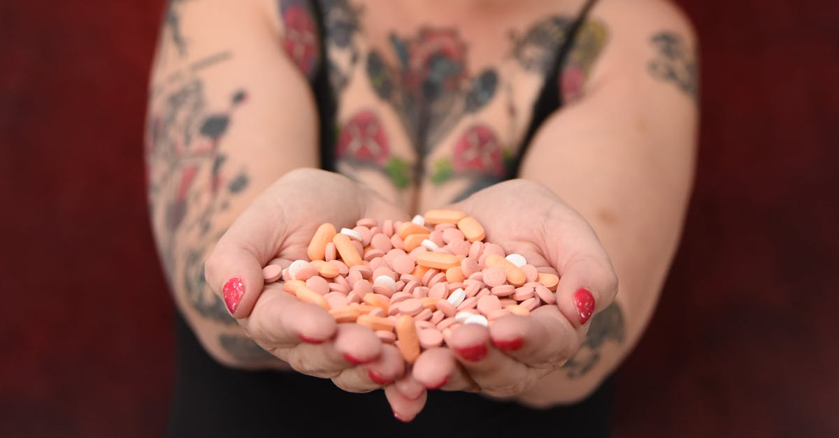 découvrez l'univers fascinant des tatouages d'épaule, une forme d'art corporel qui allie élégance et personnalité. explorez les styles, les significations et des inspirations pour votre prochain tatouage.