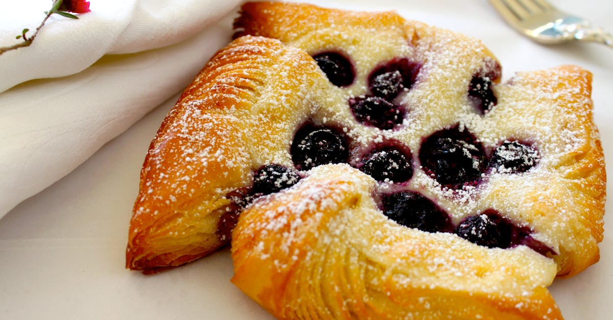 découvrez la recette irrésistible de la tarte au sucre, un dessert traditionnel réconfortant aux saveurs douces et délicates. idéale pour les gourmands, cette spécialité vous séduira par sa texture crémeuse et son goût authentique.