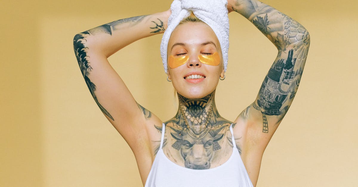 découvrez l'art du tatouage avec notre guide complet sur les styles, les significations et les soins. que vous soyez novice ou passionné, trouvez l'inspiration et des conseils pour votre prochain tatouage.