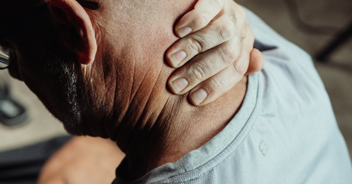 découvrez les causes, symptômes et traitements du trouble bipolaire. apprenez à mieux comprendre cette maladie mentale complexe et comment elle impacte la vie quotidienne des personnes concernées.