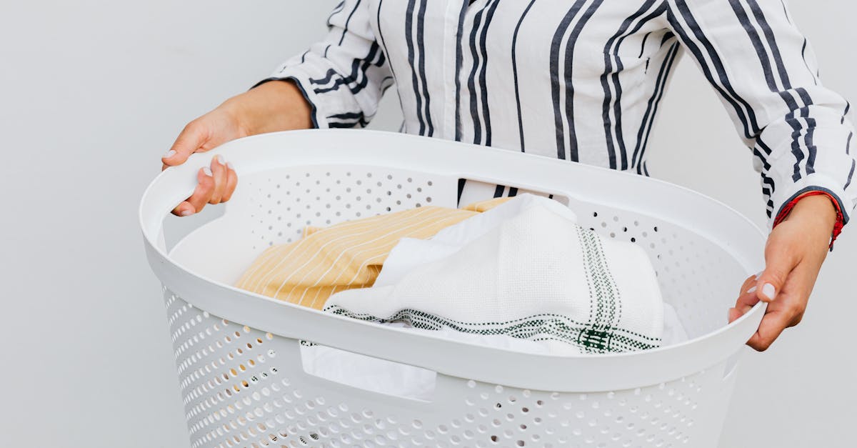 découvrez nos conseils et astuces pour prendre soin de vos vêtements. apprenez à entretenir, laver et ranger vos habits afin de prolonger leur durée de vie et préserver leur éclat.