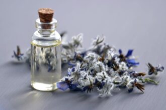 découvrez notre sélection de fragrances envoûtantes qui raviront vos sens. que ce soit pour un usage quotidien ou pour une occasion spéciale, nos parfums de qualité supérieure vous aideront à exprimer votre personnalité et à laisser une empreinte mémorable.