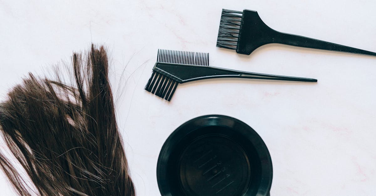 découvrez tout sur la teinture capillaire : conseils, techniques et tendances pour sublimer votre couleur de cheveux. que vous soyez novice ou expert, trouvez des astuces et produits adaptés à votre style.