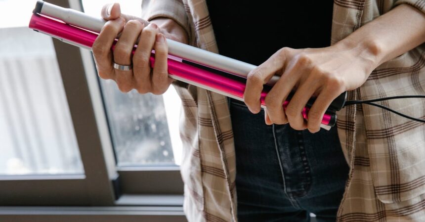 découvrez notre sélection de lisseurs à cheveux, conçus pour vous offrir des cheveux lisses et brillants en un rien de temps. profitez d'une technologie avancée pour un coiffage rapide et efficace, tout en préservant la santé de vos cheveux.