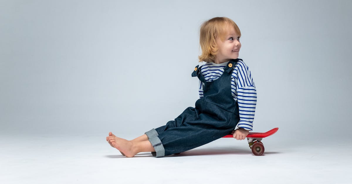 découvrez notre collection de jeans overalls tendance, alliant confort et style. parfaits pour un look décontracté ou une touche rétro, nos modèles s'adaptent à toutes les morphologies et occasions. explorez dès maintenant votre nouvelle pièce incontournable !