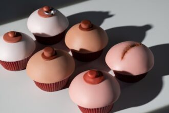 découvrez tout ce qu'il faut savoir sur la lactation : les bienfaits pour le bébé et la mère, les conseils pour réussir l’allaitement, ainsi que des informations pratiques pour accompagner cette période essentielle de la maternité.