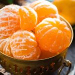 découvrez les mandarins, ces agrumes juteux et parfumés, riches en vitamines et idéaux pour une collation saine. apprenez tout sur leurs bienfaits, leurs variétés et des conseils de dégustation.