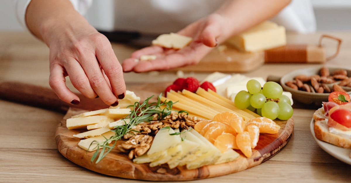 découvrez les mandarins, ces agrumes sucrés et juteux qui apportent une touche de fraîcheur à votre assiette. apprenez tout sur leurs bienfaits pour la santé, leurs variétés et les meilleures façons de les déguster.