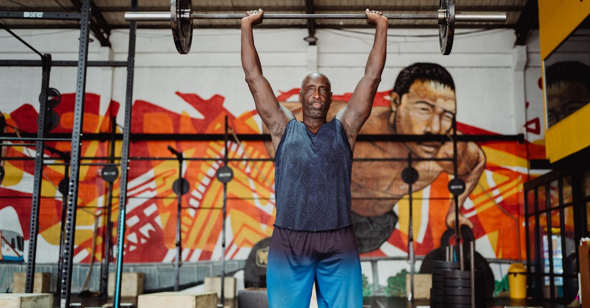 découvrez les stratégies efficaces pour favoriser la prise de muscle, des conseils nutritionnels aux entraînements adaptés, et transformez votre corps de manière optimale avec notre guide complet sur le muscle gain.