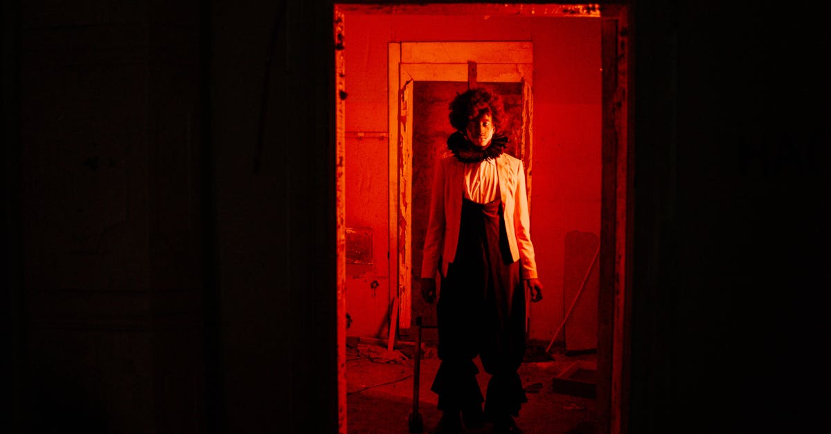 plongez dans l'univers captivant du thriller psychologique, où l'esprit humain est à la fois l'arme et la victime. découvrez des intrigues complexes, des retournements inattendus et des personnages troublants qui vous tiendront en haleine. êtes-vous prêt à explorer les profondeurs de la psyché humaine ?
