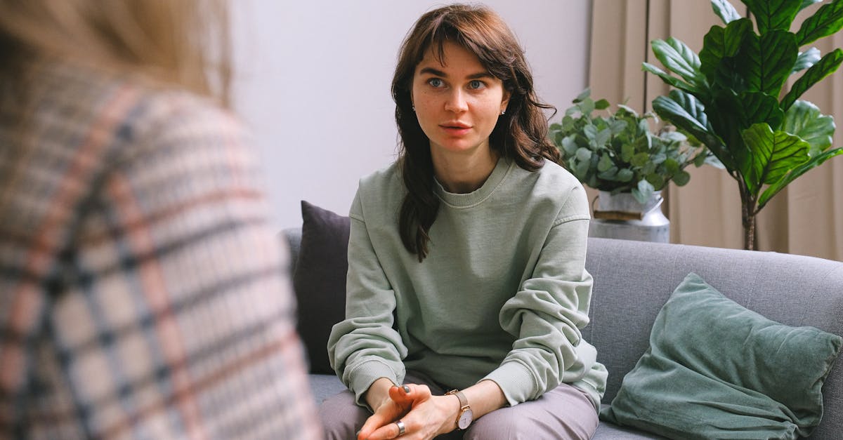 découvrez l'importance d'une communication réfléchie pour renforcer vos relations personnelles et professionnelles. apprenez des techniques pour écouter activement, exprimer vos idées clairement et favoriser un dialogue constructif.