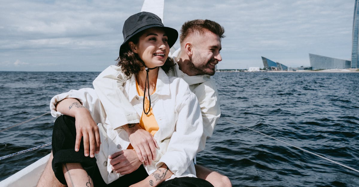 découvrez l'univers fascinant des tatouages de voyage, une forme d'art qui immortalise vos aventures à travers le monde. explorez des idées créatives pour votre prochain tatouage inspiré de vos destinations préférées et partagez votre passion pour l'exploration avec style.