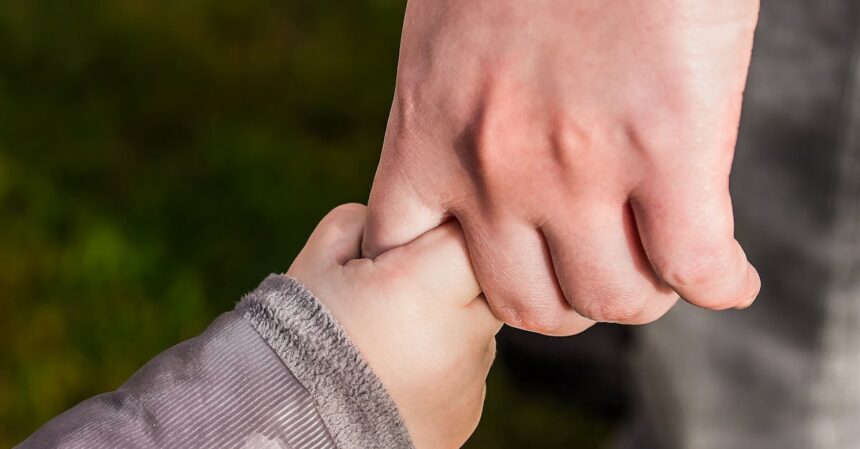 découvrez l'amour inconditionnel, ce lien unique qui transcende les obstacles et les différences. explorez les différentes facettes de cet amour pur et véritable qui nourrit nos relations, qu'il s'agisse de l'affection entre amis, de la tendresse familiale ou de la passion romantique.