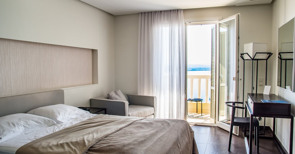 découvrez des idées et conseils pour aménager et décorer votre balcon. profitez au maximum de cet espace extérieur, quel que soit sa taille, pour créer un lieu agréable et convivial en toute saison.