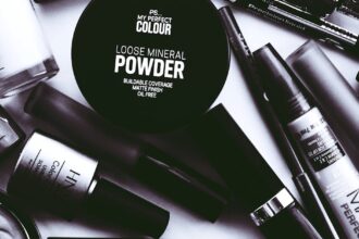 découvrez notre sélection de produits de beauté : soins pour la peau, maquillage tendance et accessoires indispensables pour sublimer votre routine beauté au quotidien.