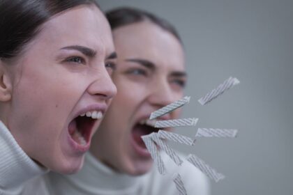 découvrez tout ce qu'il faut savoir sur les duplications : définitions, causes, impacts et solutions possibles pour mieux comprendre ce phénomène en biologie, informatique ou autres domaines.