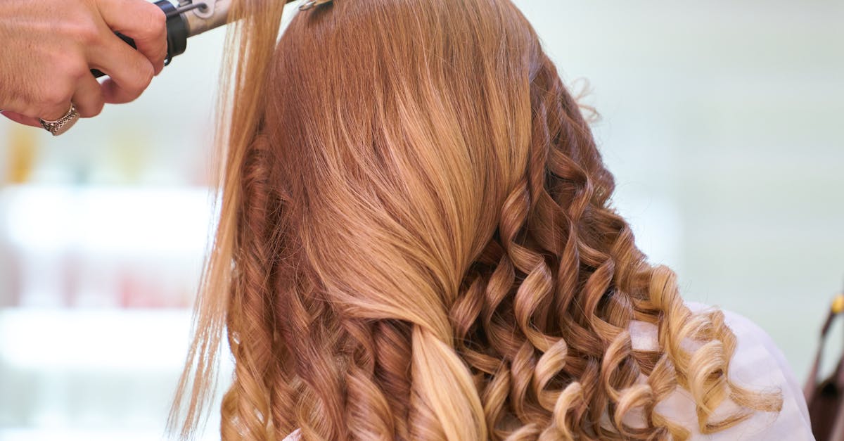 découvrez les meilleurs salons de coiffure près de chez vous : coupes tendances, soins capillaires, et conseils personnalisés pour sublimer vos cheveux. prenez rendez-vous dès maintenant !
