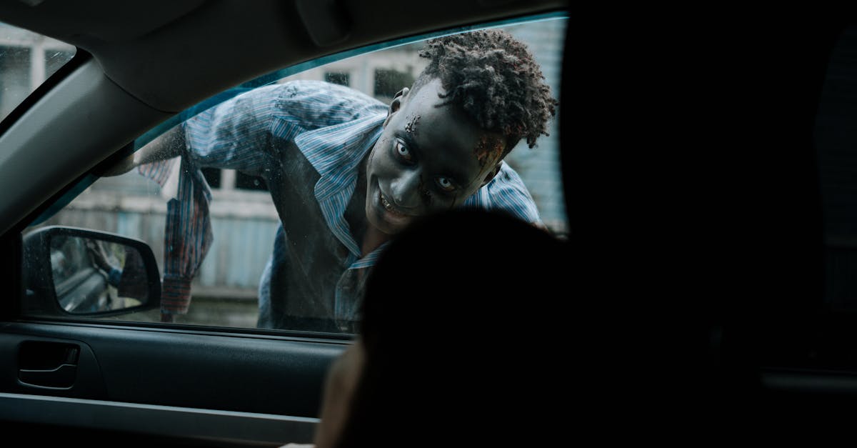 découvrez tout l'univers du cinéma d'horreur : critiques de films, nouveautés, classiques incontournables et conseils pour une soirée frissons garantie. plongez dans le monde terrifiant des horror movies !