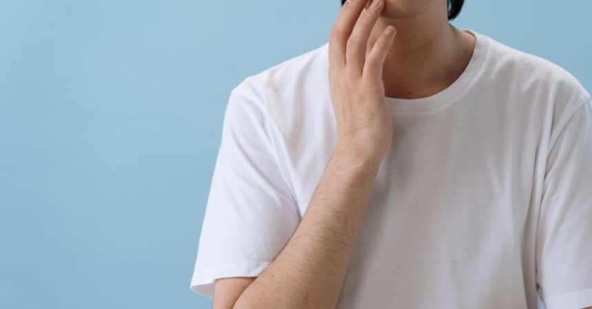 découvrez les causes possibles de la démangeaison (itching), ses symptômes associés et les solutions pour soulager efficacement les irritations cutanées au quotidien.