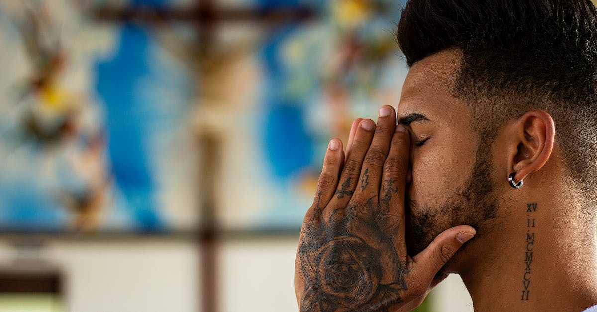 découvrez l'art du tatouage sous toutes ses formes. explorez des designs uniques, des conseils d'entretien, et des histoires inspirantes sur cette pratique artistique qui transcende les cultures et les générations.