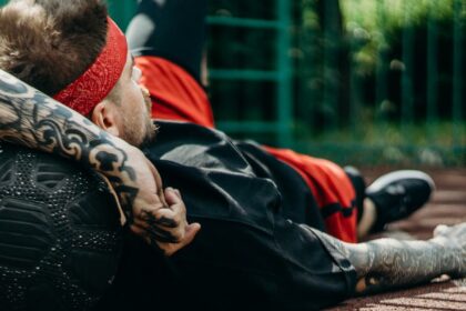 découvrez l'art du tattoo : styles, significations et tendances. explorez les meilleurs artistes et idées pour personnaliser votre corps avec des tatouages uniques et inspirants.