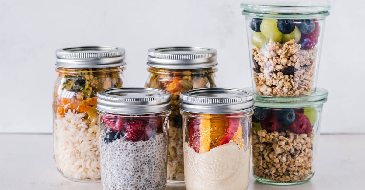 découvrez tout sur le yaourt : ses bienfaits pour la santé, ses différentes variétés et des idées pour l’intégrer à votre alimentation au quotidien.