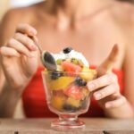 découvrez tout sur le yaourt : ses bienfaits pour la santé, ses différentes variétés et des idées pour l'intégrer facilement dans votre alimentation quotidienne.