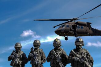 découvrez tout sur le commando, une unité d'élite spécialisée dans les missions périlleuses et stratégiques, reconnue pour son endurance, sa discipline et son expertise en opérations spéciales.