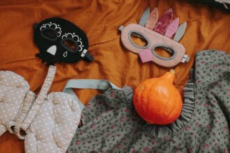 découvrez des idées créatives de costumes diy pour halloween : faciles à réaliser, économiques et parfaites pour tous les âges. inspirez-vous pour fabriquer le déguisement idéal fait maison !