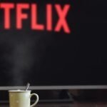 découvrez netflix, la plateforme de streaming incontournable pour regarder des films, séries, documentaires et programmes originaux à volonté. profitez d’un large catalogue de contenus pour tous les goûts et tous les âges, à tout moment et sur tous vos appareils.