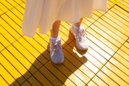 découvrez la collection new balance : chaussures tendance, baskets confortables et équipements de sport innovants pour hommes, femmes et enfants. alliez style et performance au quotidien !
