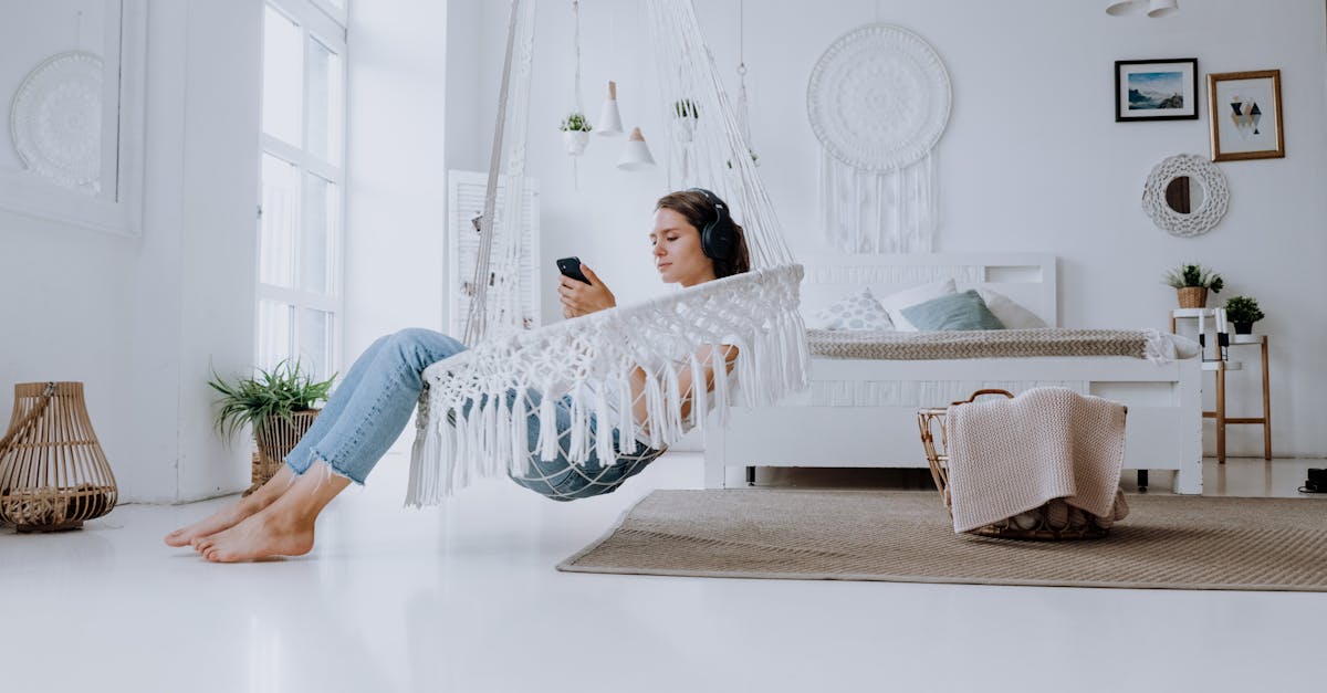 découvrez spotify, la plateforme de streaming musical qui vous permet d'écouter des millions de chansons, de créer vos playlists et de profiter de recommandations personnalisées, où que vous soyez.