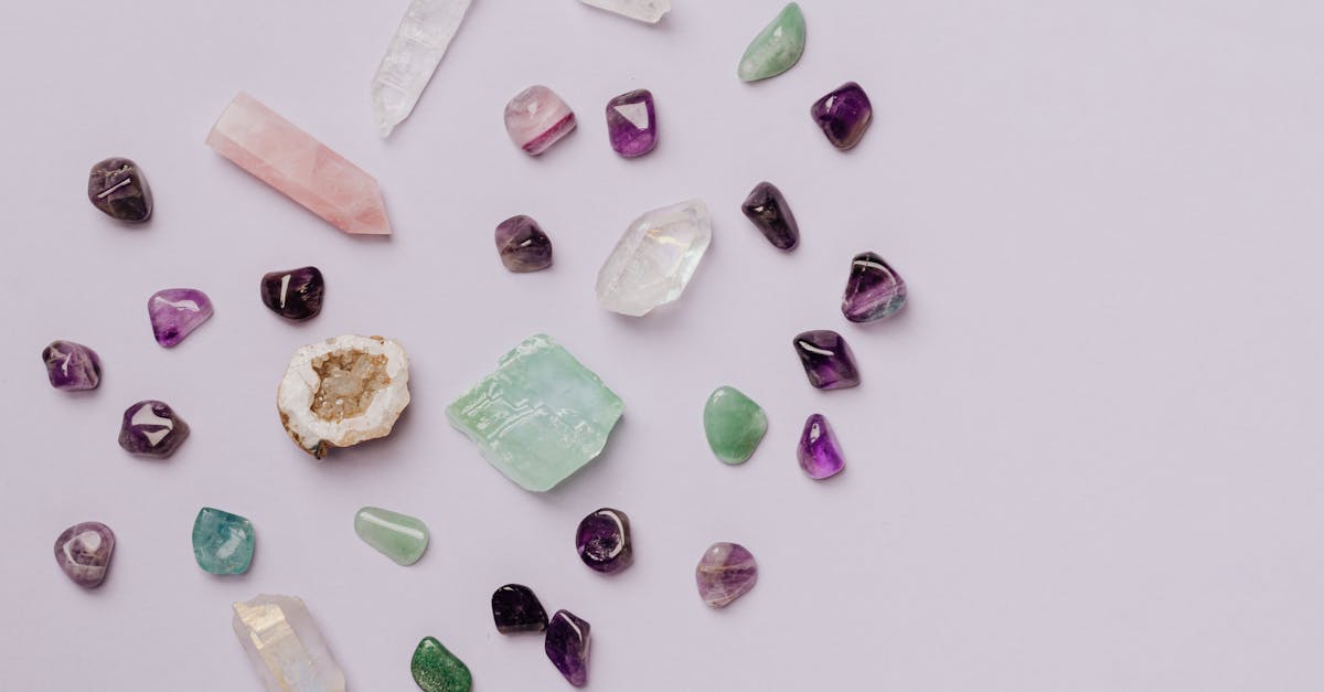 découvrez les différentes méthodes de cleansing, une étape essentielle pour nettoyer la peau en profondeur, éliminer les impuretés et préserver un teint sain et éclatant.