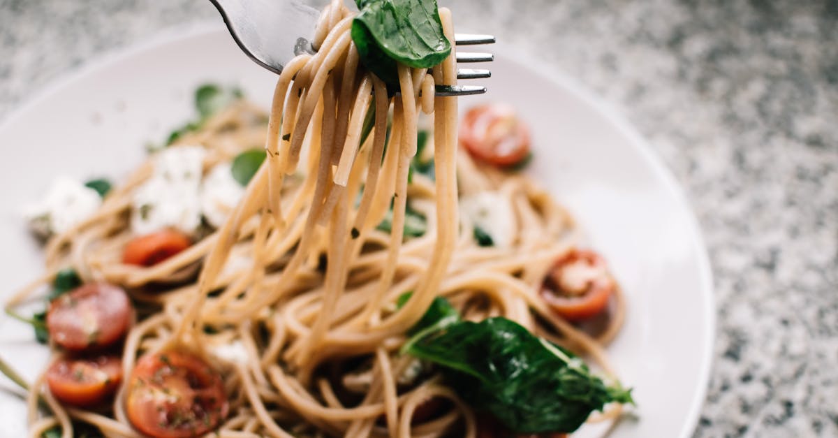 découvrez l'art de la photographie culinaire : conseils, astuces et inspiration pour mettre en valeur vos plats et sublimer vos créations alimentaires à travers des images gourmandes et créatives.