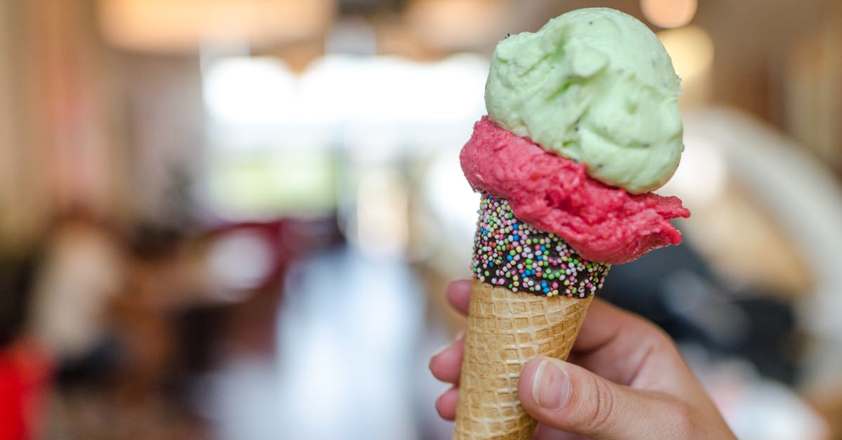 découvrez tout sur la crème glacée : des recettes artisanales, des saveurs originales et des astuces pour choisir la meilleure glace. rafraîchissez-vous avec notre guide complet !