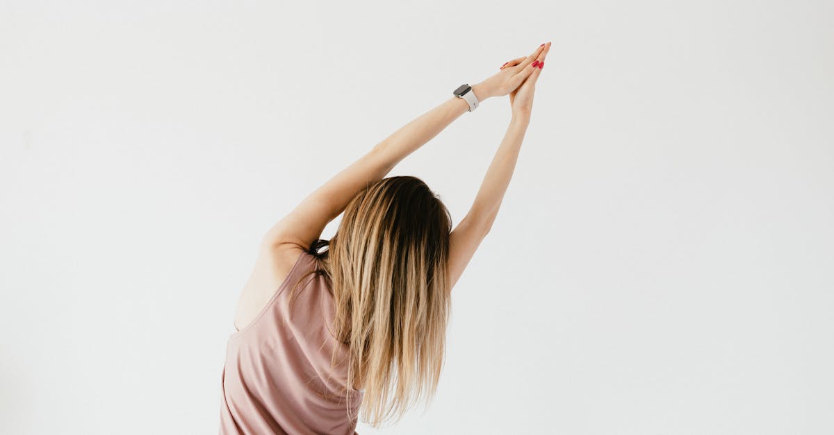 découvrez le pilates, une méthode douce de renforcement musculaire et d'amélioration de la posture, idéale pour tonifier le corps, réduire le stress et améliorer la souplesse. convient à tous les niveaux !