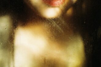 découvrez une sélection de films sensuels, mêlant passion, émotion et esthétique raffinée. explorez des histoires envoûtantes qui éveillent les sens et captivent l’imagination.