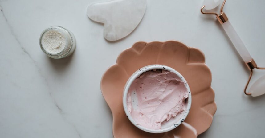 découvrez notre crème anti-âge pour une peau plus lisse, ferme et éclatante. réduisez rides et signes de l'âge grâce à une formule innovante adaptée à tous les types de peau.