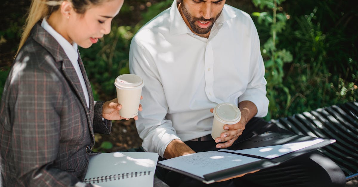 découvrez notre nuance blonde éclatante, parfaite pour illuminer votre look avec naturel et sophistication.