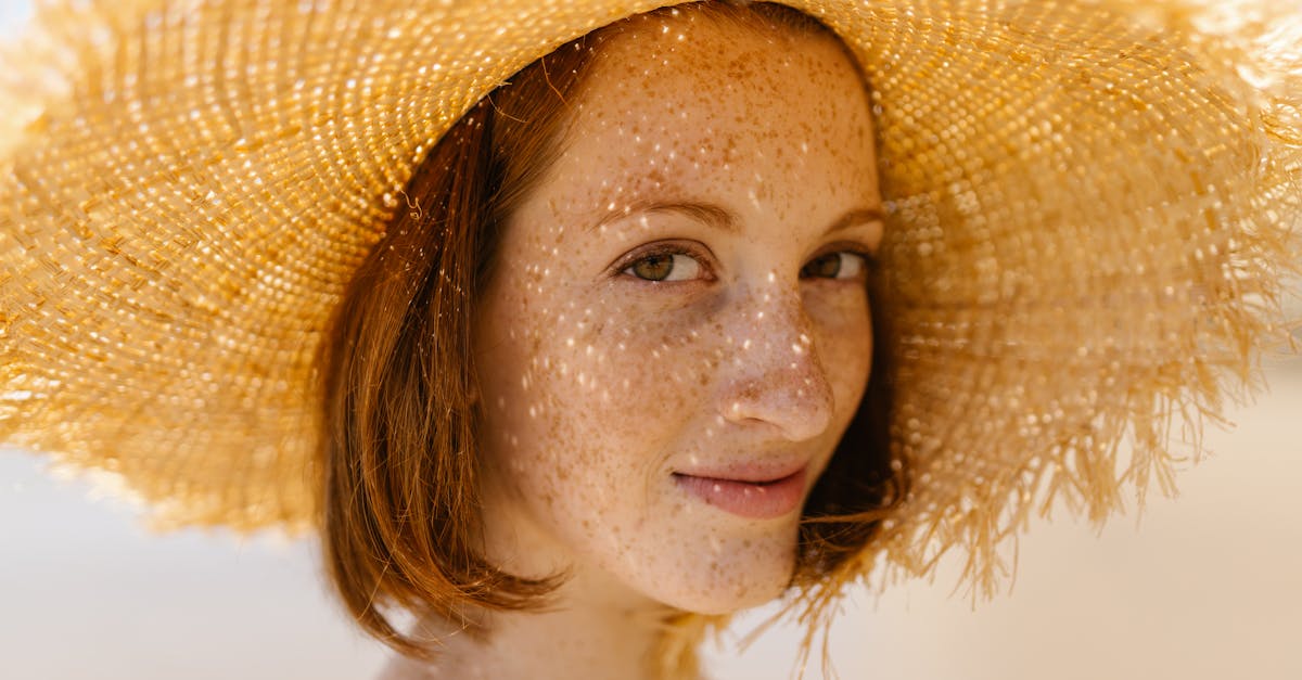 découvrez notre sélection de nuances blondes pour illuminer votre style avec élégance et naturel.