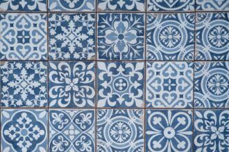 jupe blanche bohème élégante et légère, parfaite pour un style décontracté et chic en toutes saisons.