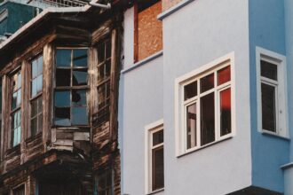 restauration des couleurs : redonnez vie à vos images et objets en restaurant leurs teintes d'origine avec des techniques efficaces et rapides.