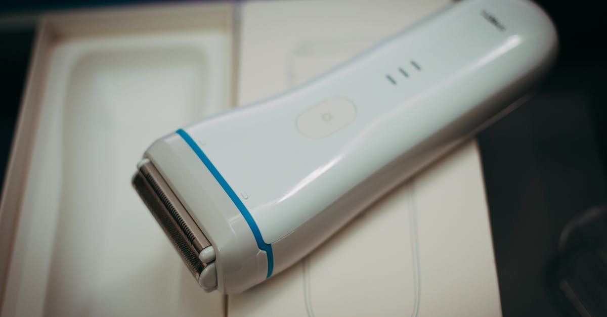 découvrez les avantages des épilateurs électriques : conseils d'utilisation, comparatifs et astuces pour une épilation efficace et durable à la maison.