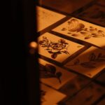 découvrez notre collection de designs de tatouages floraux uniques et élégants, parfaits pour exprimer votre style et votre personnalité avec délicatesse.